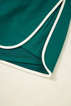 Evergreen Plus Size Contrast Trim T Shirt and Skort Two Piece Set