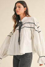 White Sweet Bowknot Button-up Long Sleeve Blouse