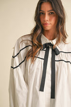 White Sweet Bowknot Button-up Long Sleeve Blouse