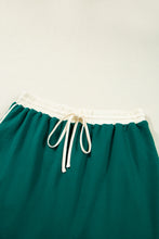 Evergreen Plus Size Contrast Trim T Shirt and Skort Two Piece Set