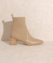 OASIS SOCIETY Geraldine   Sock Bootie