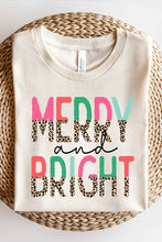 BRIGHT LEOPARD CHRISTMAS GRAPHIC T SHIRT