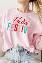 FEELIN FESTIVE CHRISTMAS GRAPHIC SWEATSHIRT