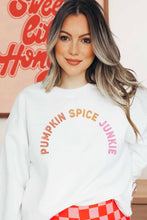 PUMPKIN SPICE JUNKIE GRAPHIC SWEATSHIRT