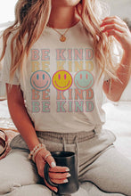 BE KIND GRAPHIC TEE