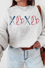 XOXO GRAPHIC SWEATSHIRT