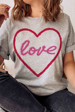 LOVE HEART GRAPHIC TEE